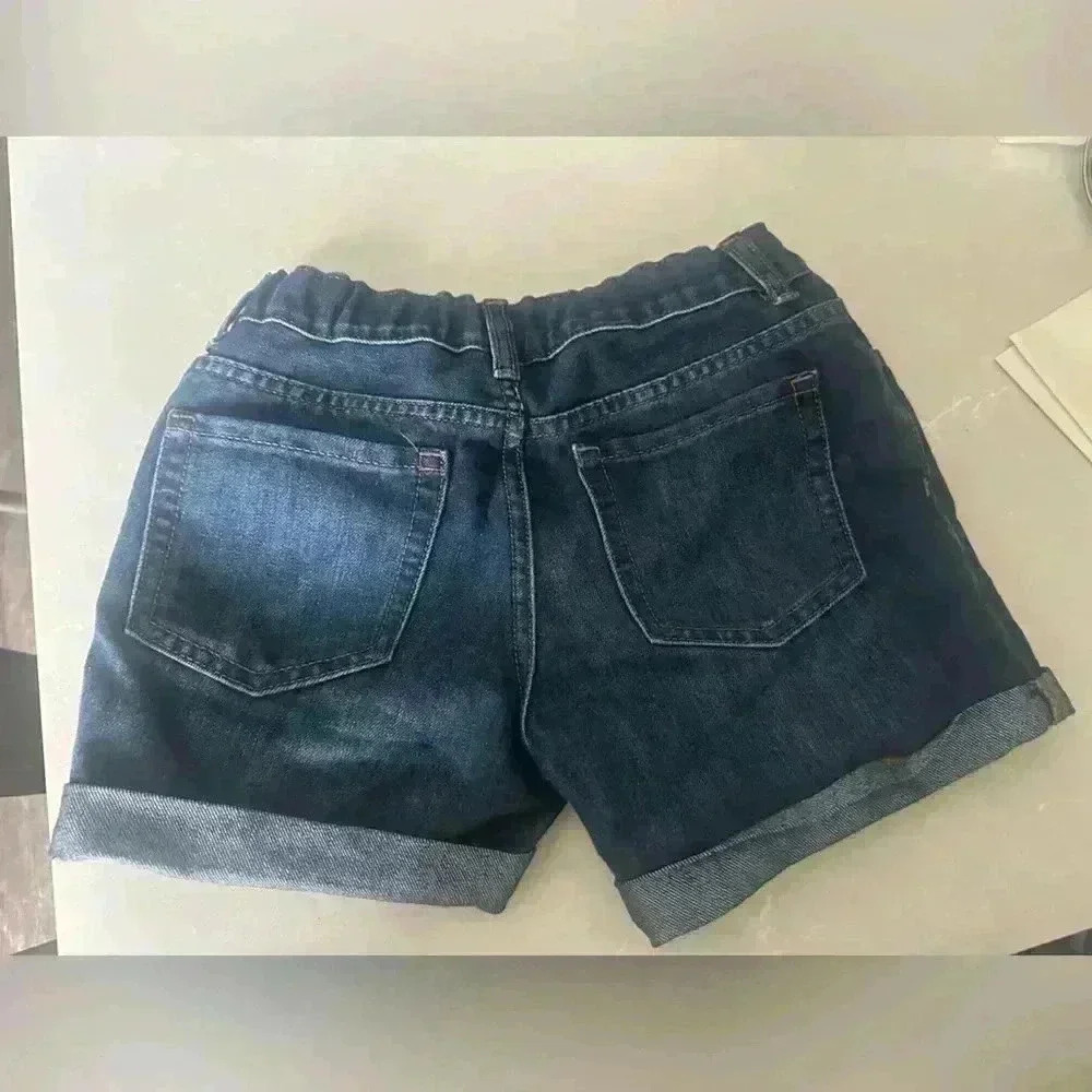 Kids size 10 short blue jeans. - Picture 3 of 3